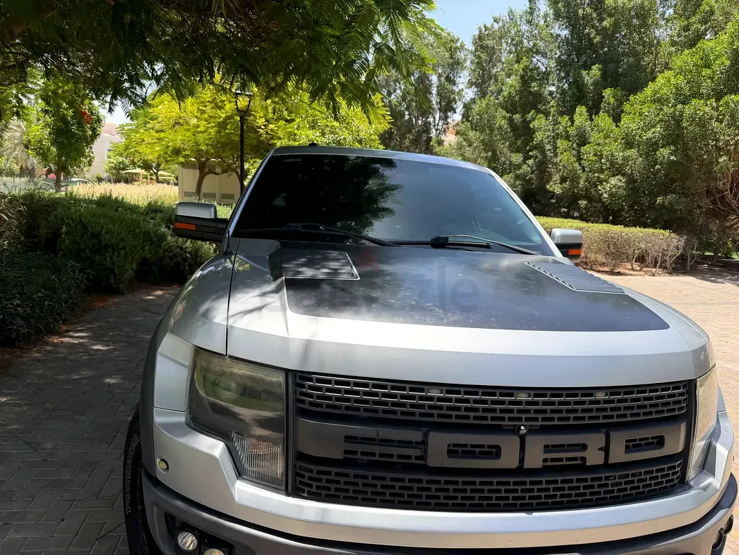 Ford F-150 SVT Raptor 6.1 AT (411 hp) 4WD - 8