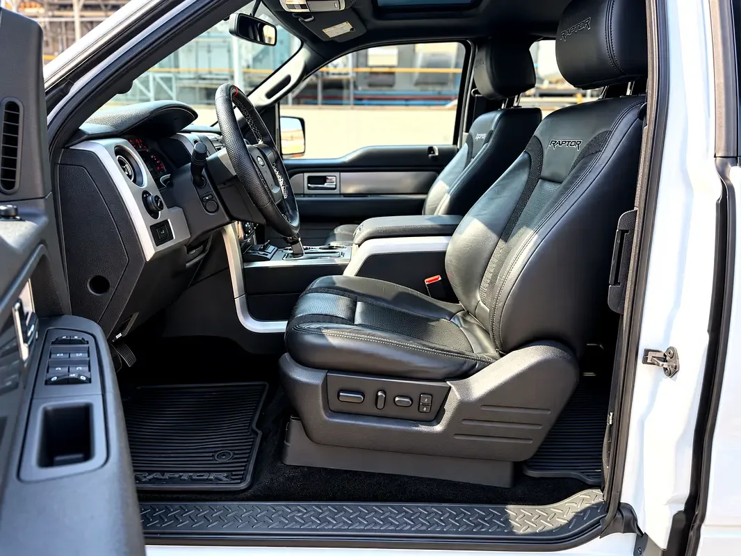Ford F-150 SVT Raptor 6.1 AT (411 حصان) 4WD - 11