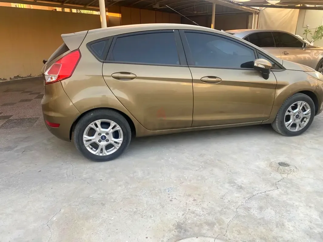 Ford Fiesta 1.6 AMT (105 hp)