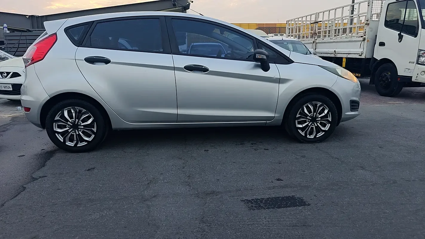 Ford Fiesta 1.6 AMT (105 hp) - 6