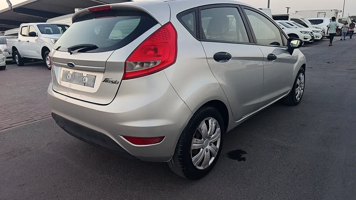 Ford Fiesta 1.6 AMT (105 hp) - 6