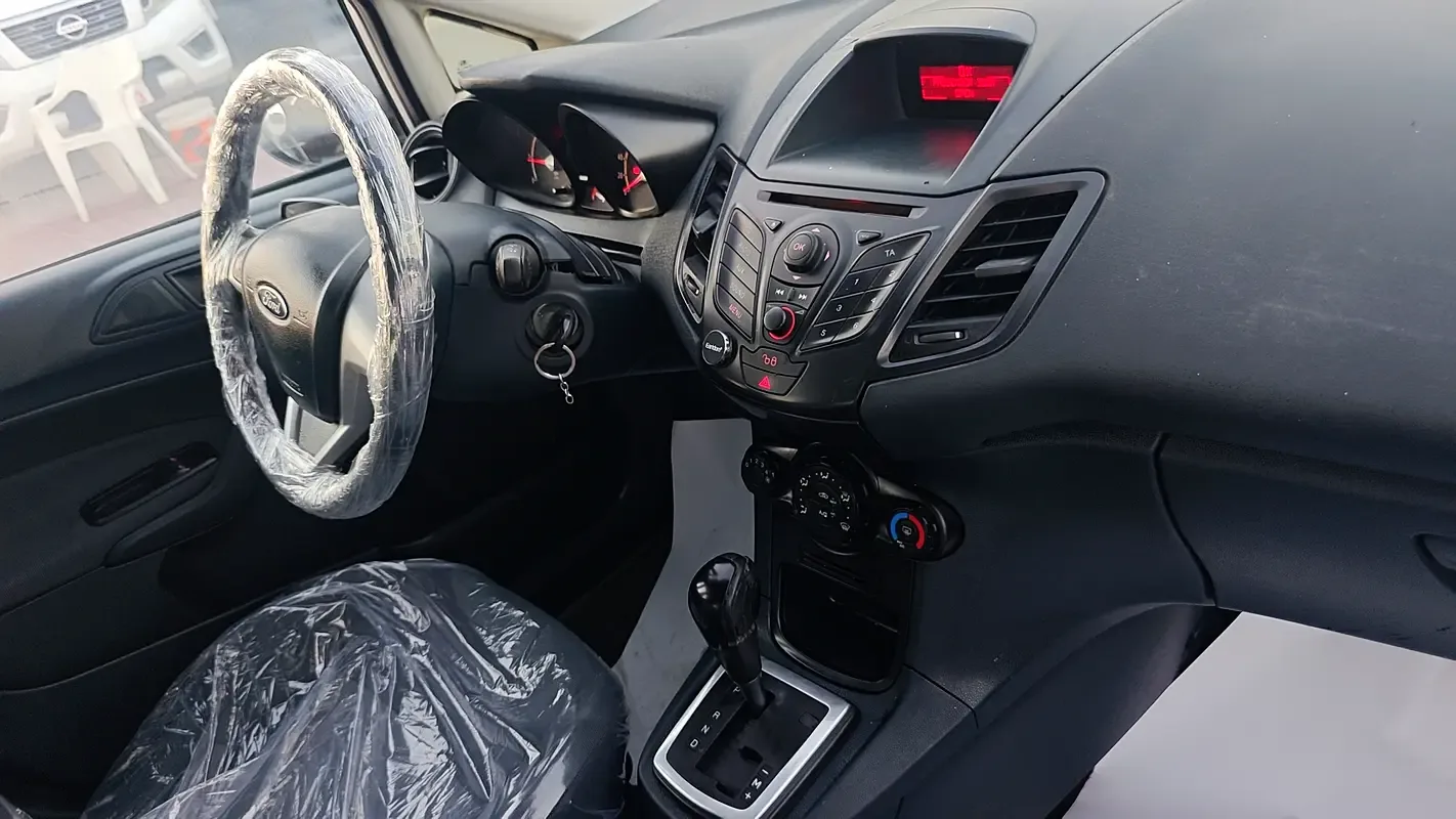 Ford Fiesta 1.6 AMT (105 hp) - 11