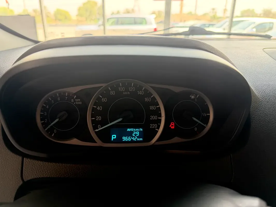 Ford Figo 1.5 AMT (120 حصان) - 18