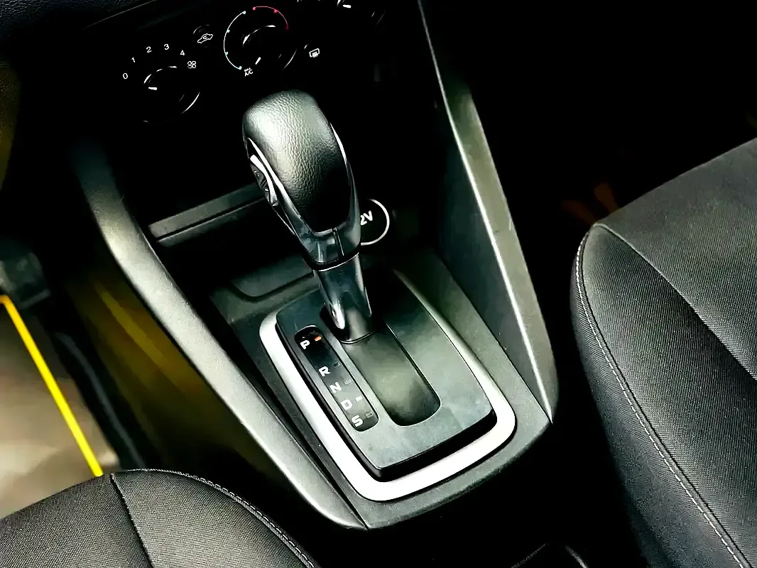 Ford Figo 1.5 AMT (123 hp) - 12