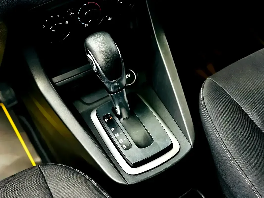 Ford Figo 1.5 AMT (123 hp) - 12