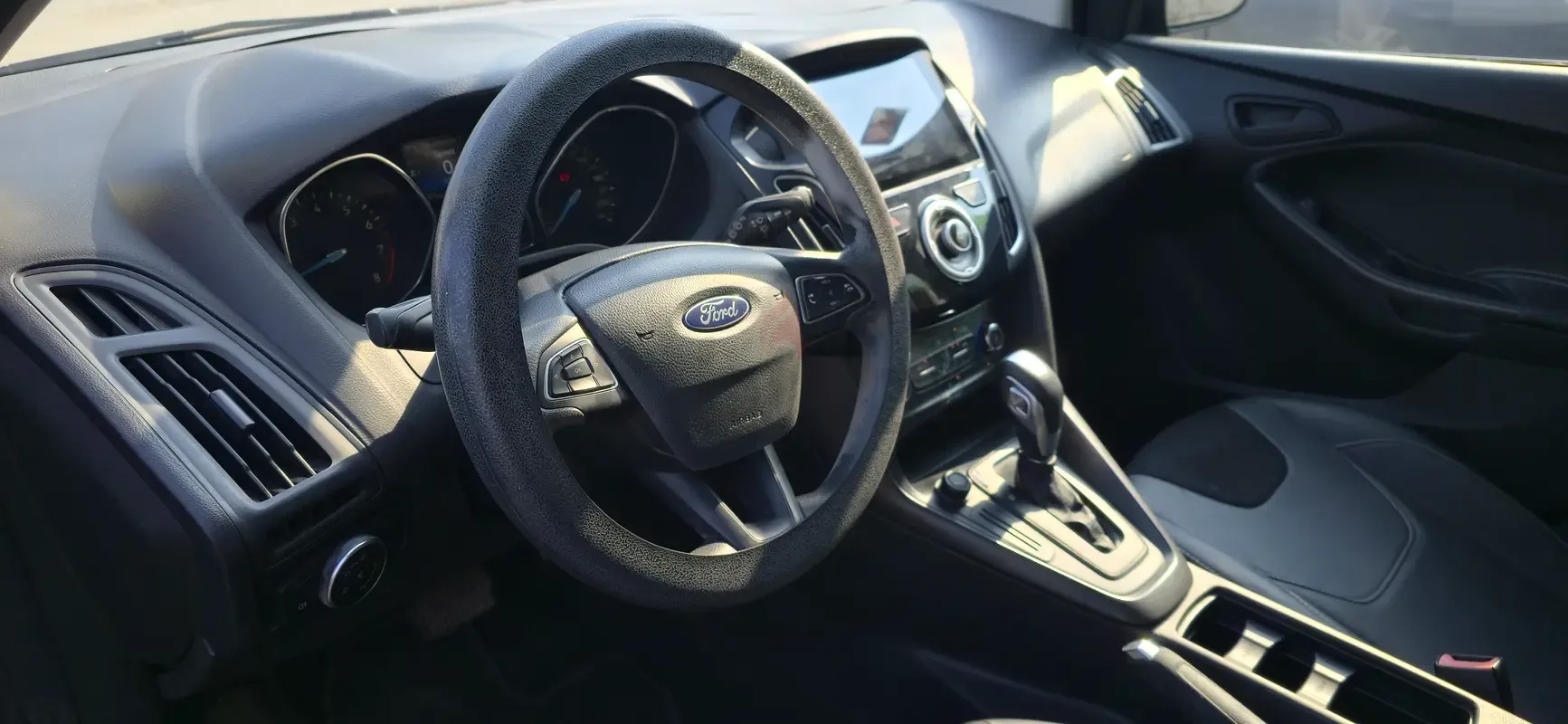 Ford Focus 1.5 EcoBoost AT (150 hp) - 13