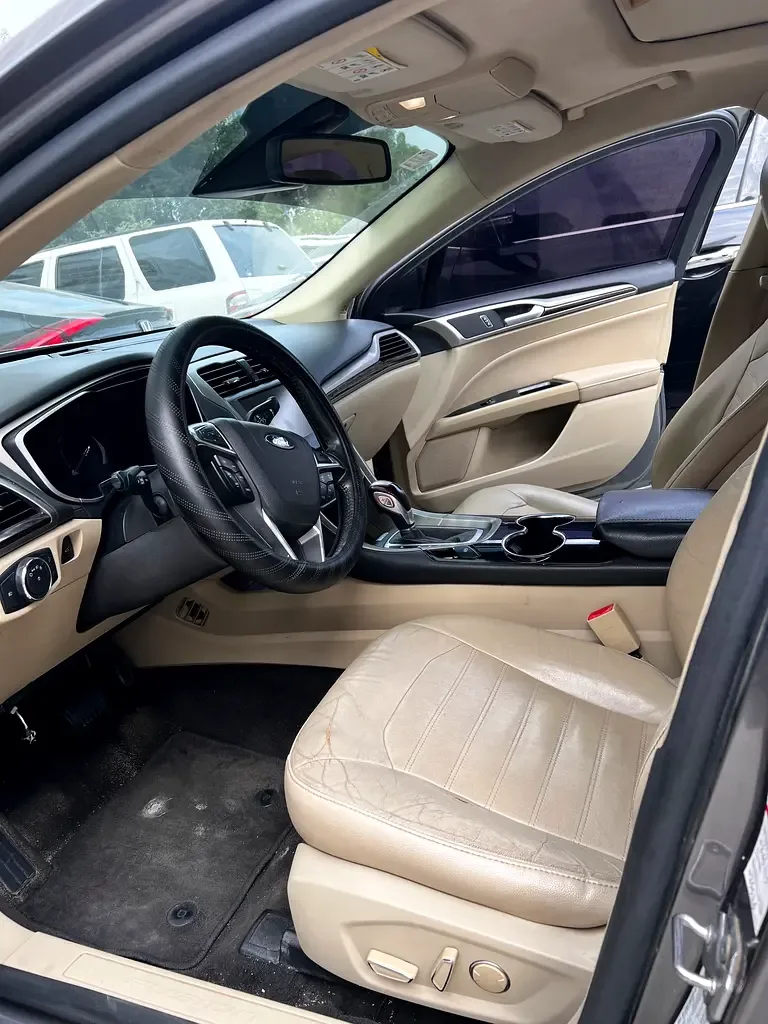 Ford Fusion (North America) 2.5 AT (175 حصان) - 6