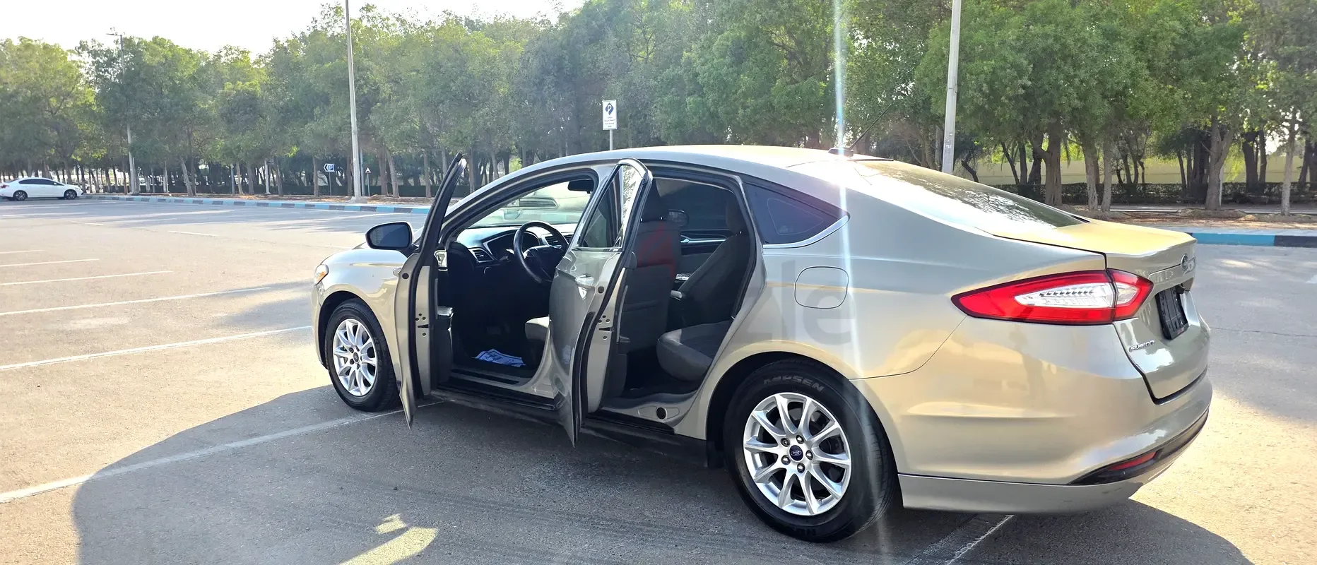 Ford Fusion (North America) 2.5 AT (177 حصان) - 10
