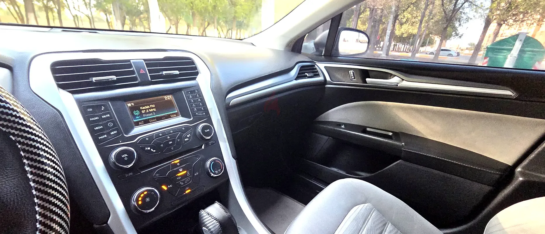 Ford Fusion (North America) 2.5 AT (177 حصان) - 19