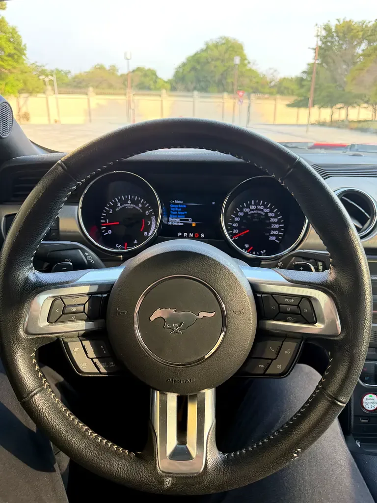 Ford Mustang 2.3 AT (317 حصان) - 11