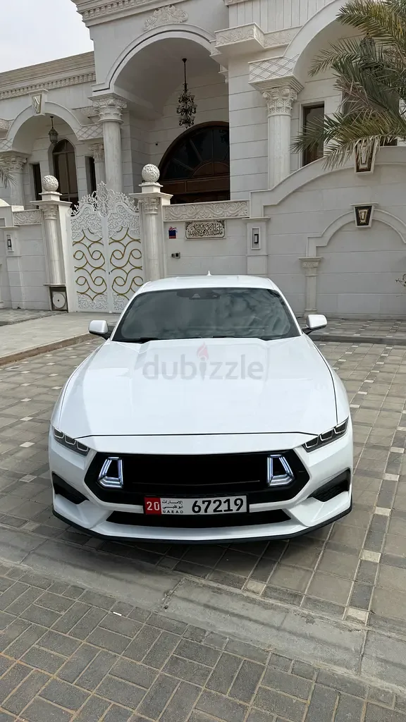 Ford Mustang 2.3 AT (319 hp)
