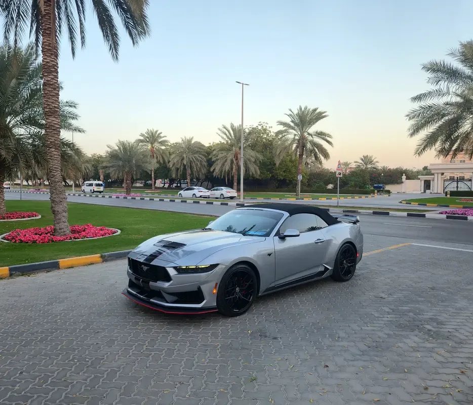 Ford Mustang 2.3 AT (319 حصان) - 5