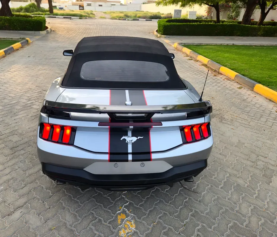 Ford Mustang 2.3 AT (319 حصان) - 11