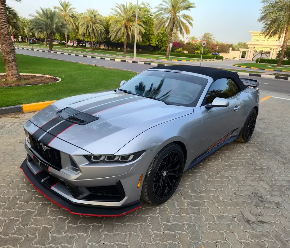 Ford Mustang 2.3 AT (319 حصان) - 16