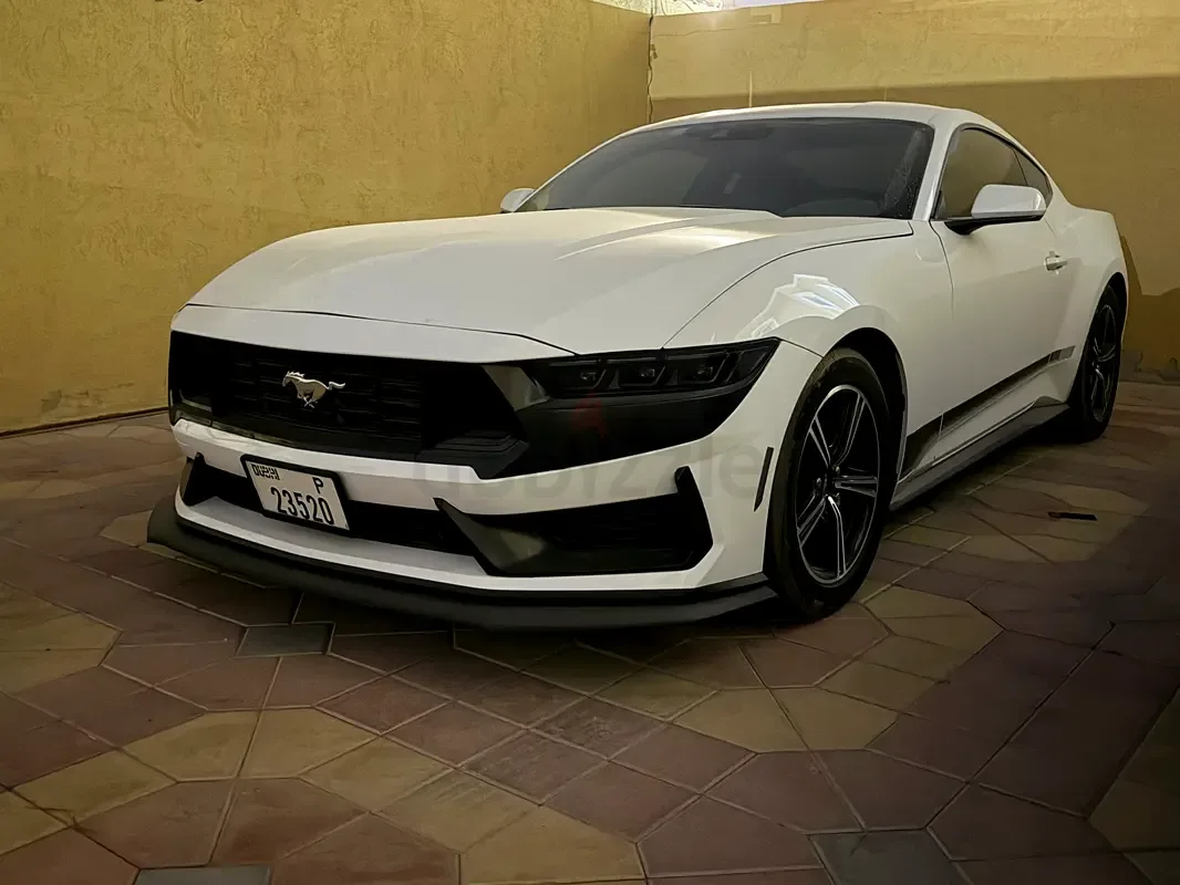 Ford Mustang 2.3 AT (319 hp)