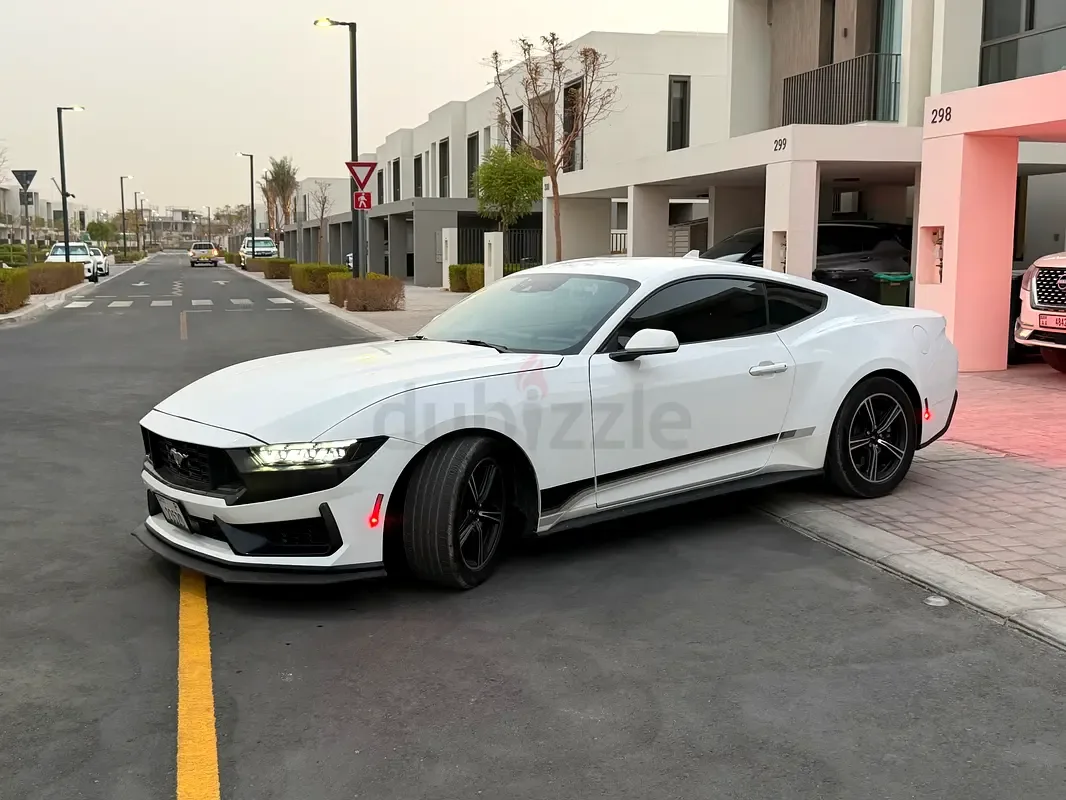 Ford Mustang 2.3 AT (319 حصان) - 5