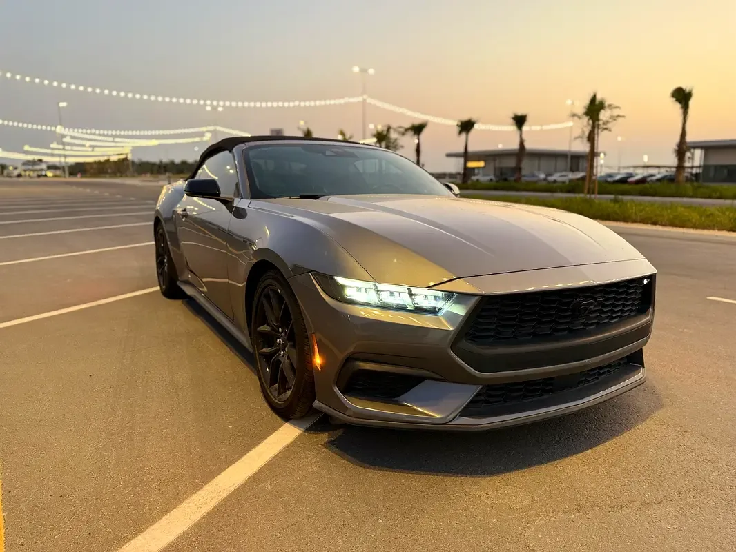 Ford Mustang 2.3 AT (319 hp)