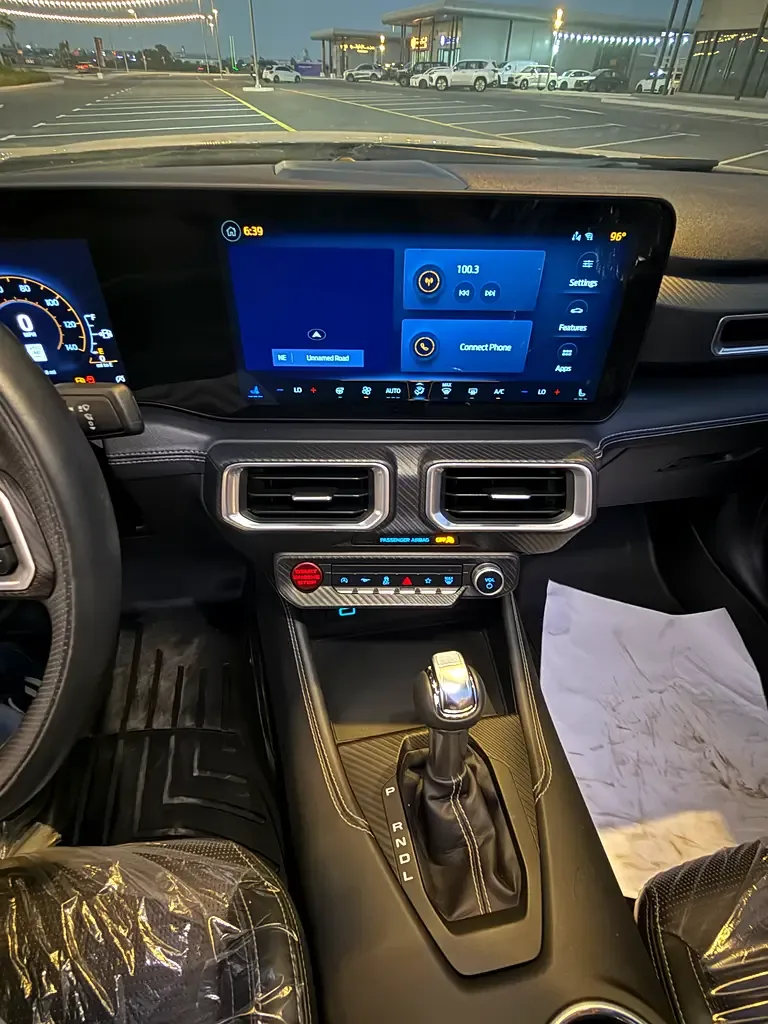 Ford Mustang 2.3 AT (319 حصان) - 12