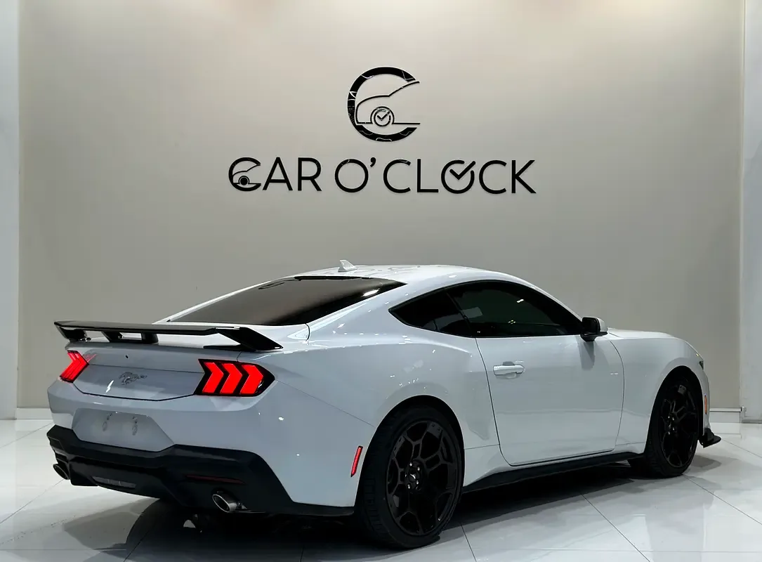 Ford Mustang 2.3 AT (319 حصان) - 7