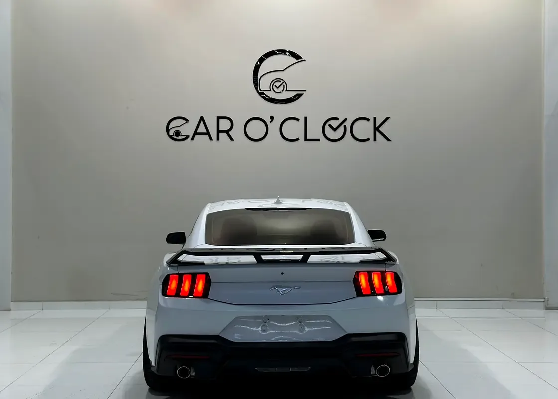 Ford Mustang 2.3 AT (319 حصان) - 8