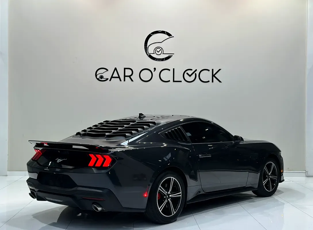 Ford Mustang 2.3 AT (319 حصان) - 6