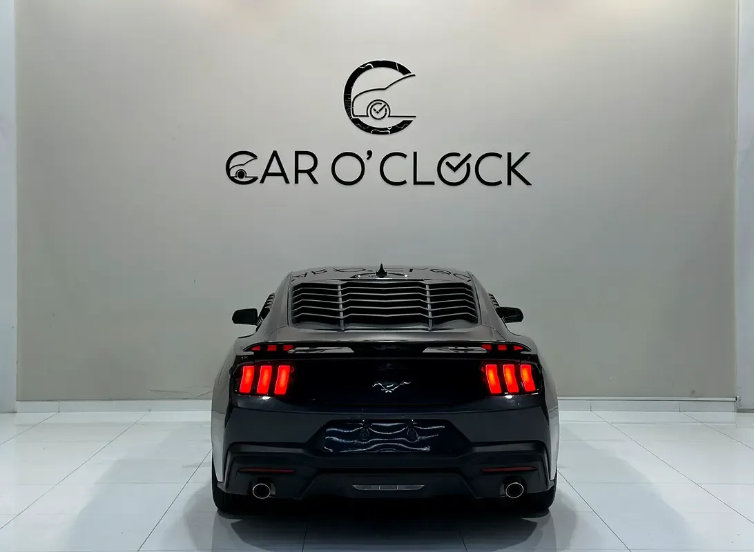 Ford Mustang 2.3 AT (319 حصان) - 7