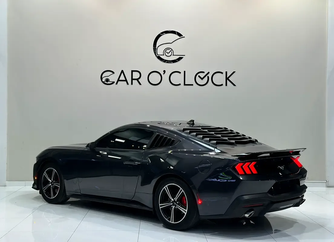 Ford Mustang 2.3 AT (319 حصان) - 5