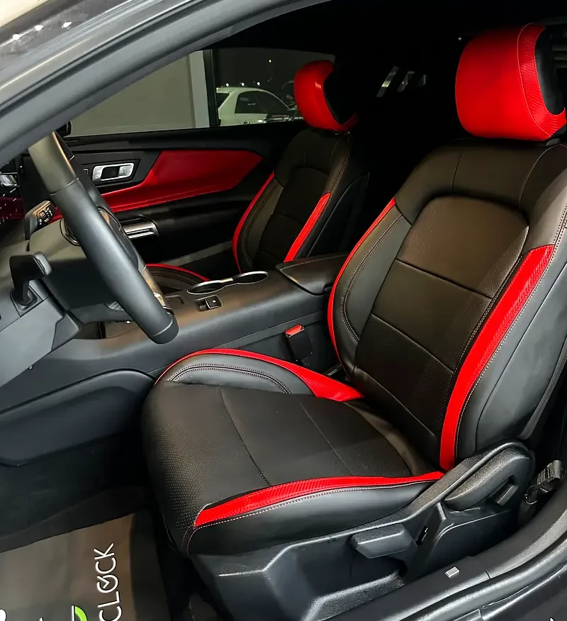 Ford Mustang 2.3 AT (319 حصان) - 11