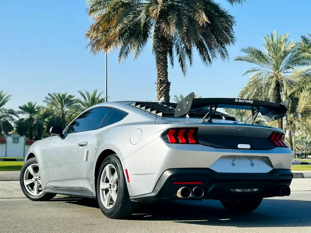 Ford Mustang 2.3 AT (319 حصان) - 3