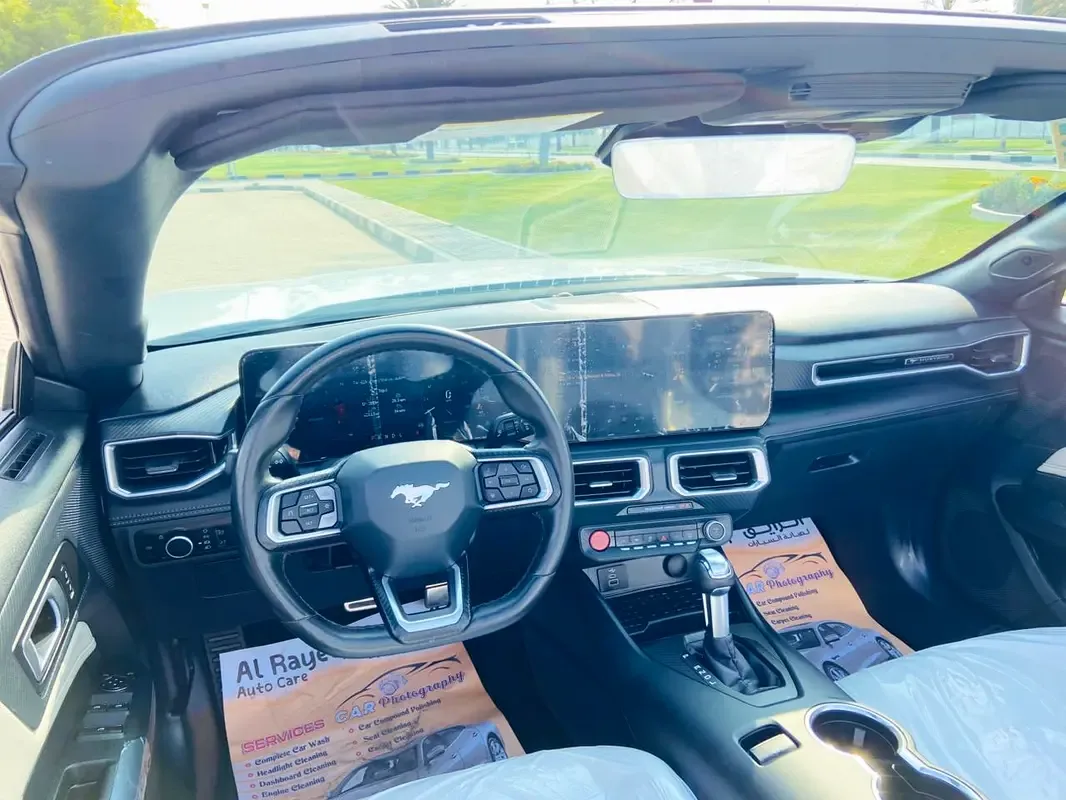 Ford Mustang 2.3 AT (319 hp) - 12