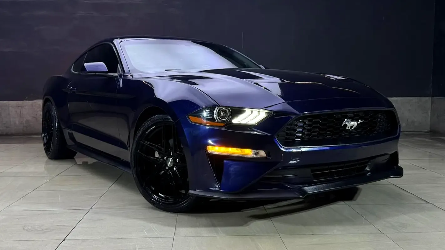 Ford Mustang 2.3 EcoBoost AT (290 hp)