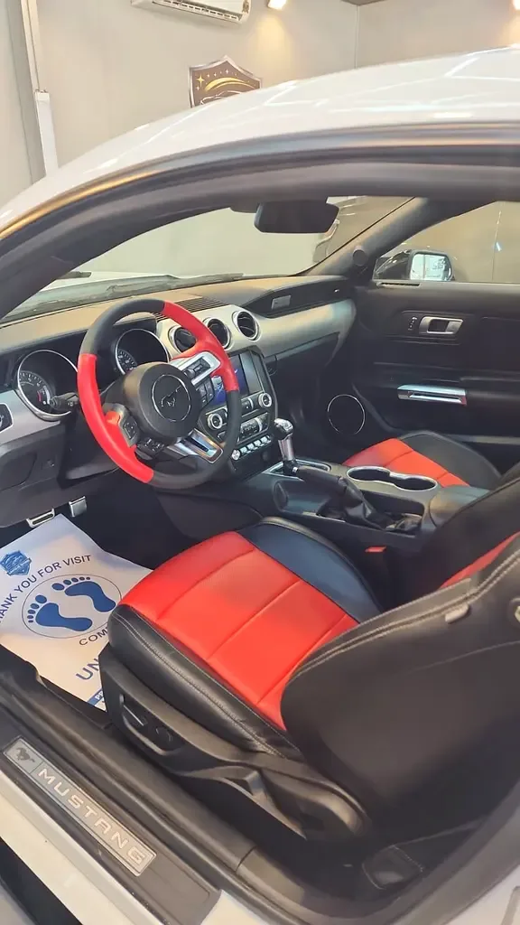 Ford Mustang 2.3 EcoBoost AT (290 hp) - 3