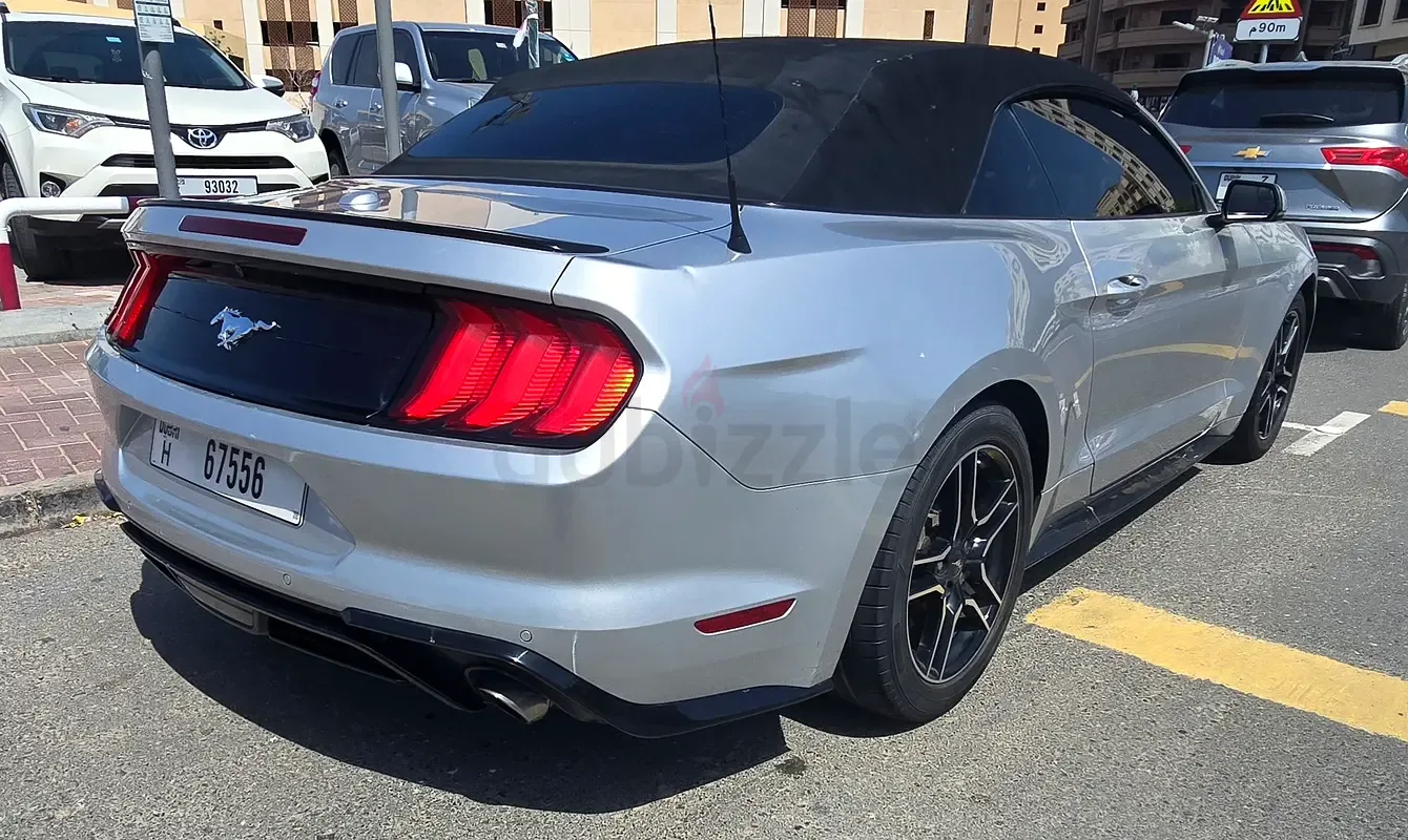 Ford Mustang 2.3 EcoBoost AT (290 حصان) - 7