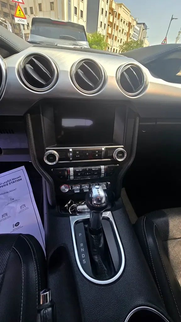 Ford Mustang 2.3 EcoBoost AT (290 حصان) - 8