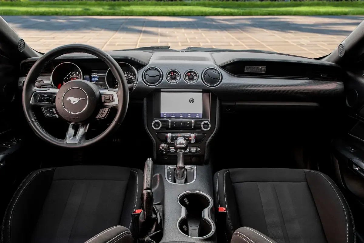 Ford Mustang 2.3 EcoBoost AT (290 hp) - 8