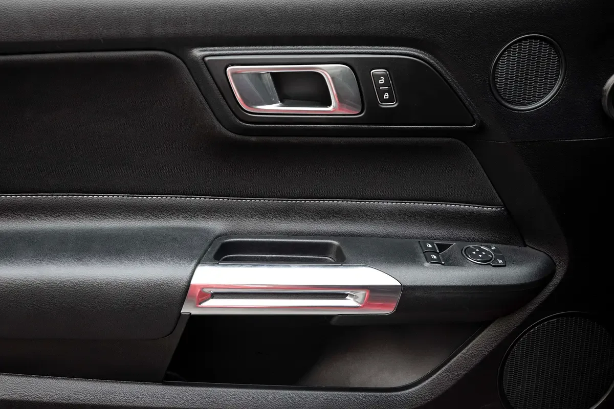 Ford Mustang 2.3 EcoBoost AT (290 hp) - 13