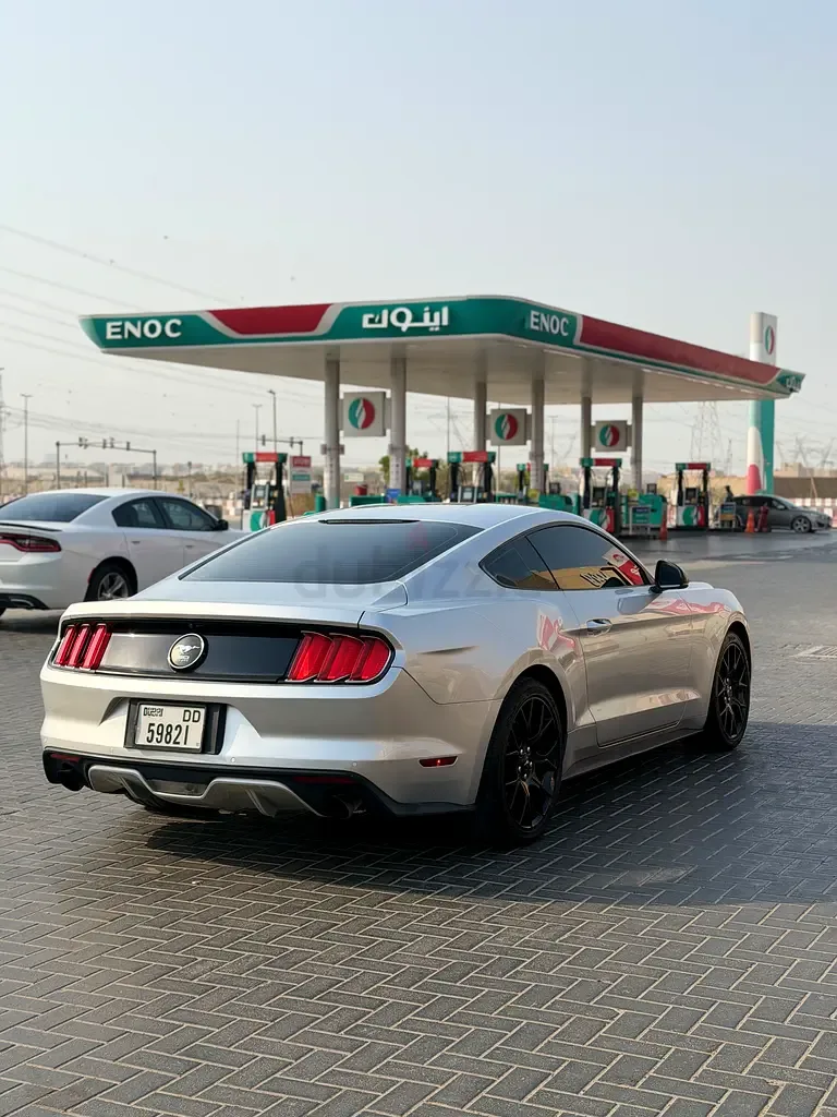 Ford Mustang 2.3 MT (317 حصان) - 2