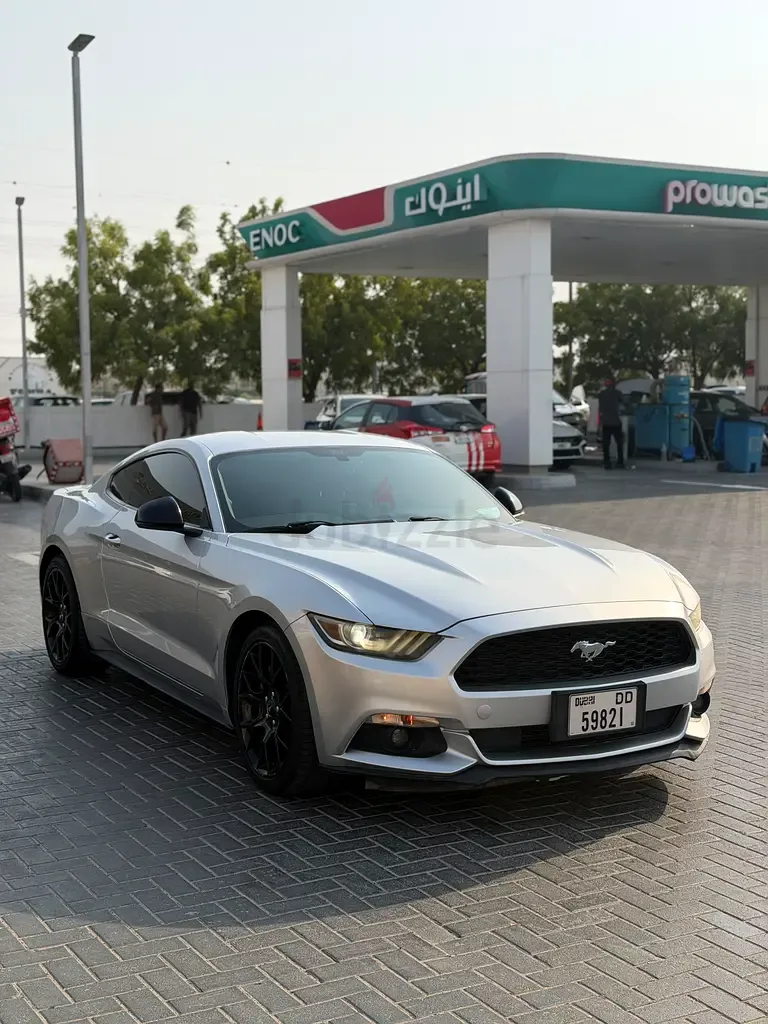 Ford Mustang 2.3 MT (317 hp)