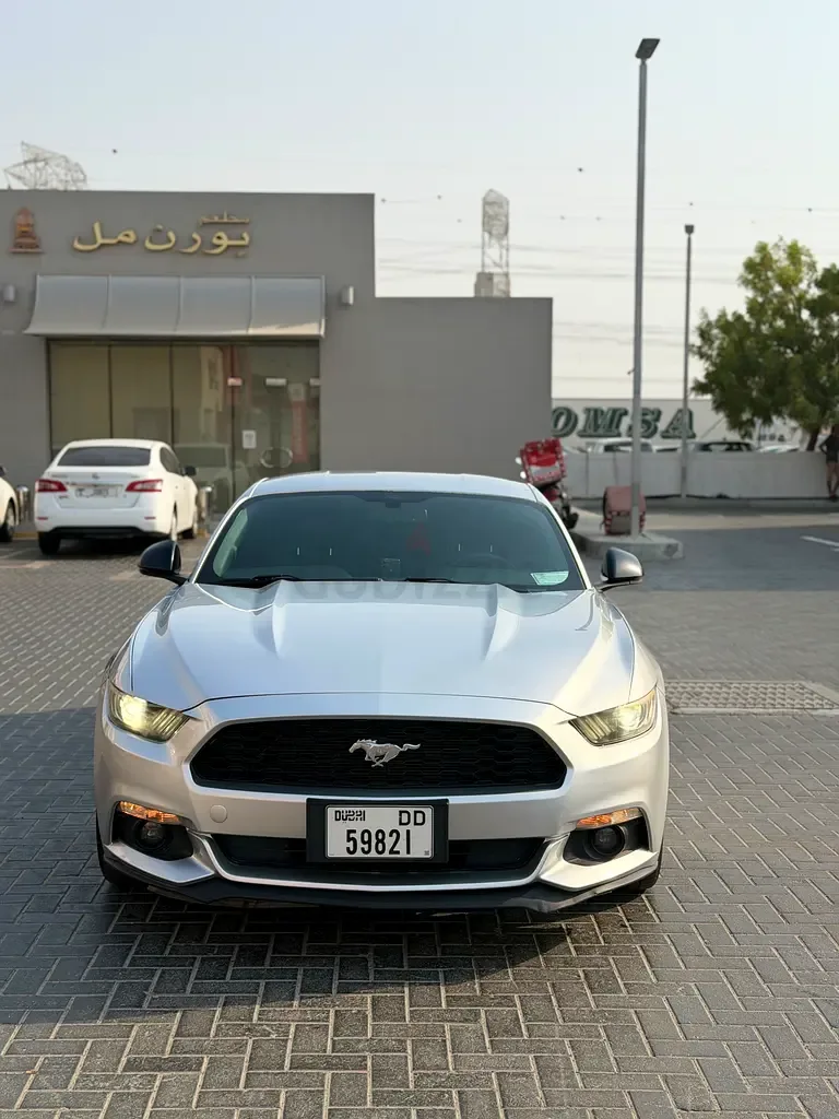 Ford Mustang 2.3 MT (317 حصان) - 5