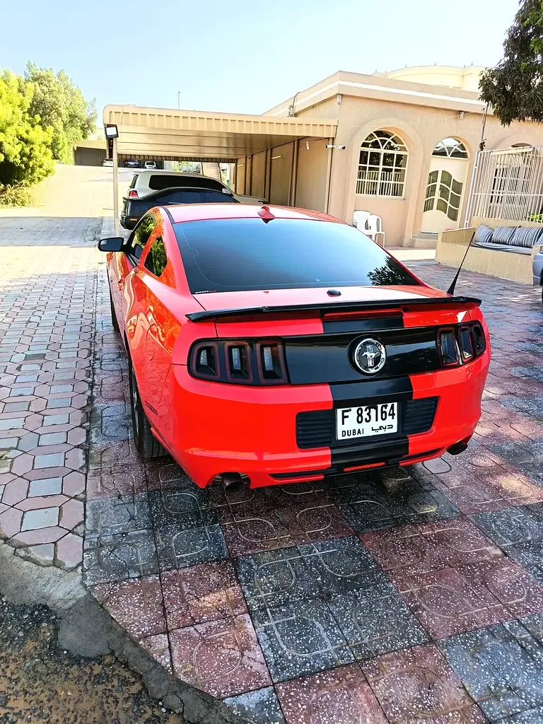Ford Mustang 3.7 AT (305 hp) - 4
