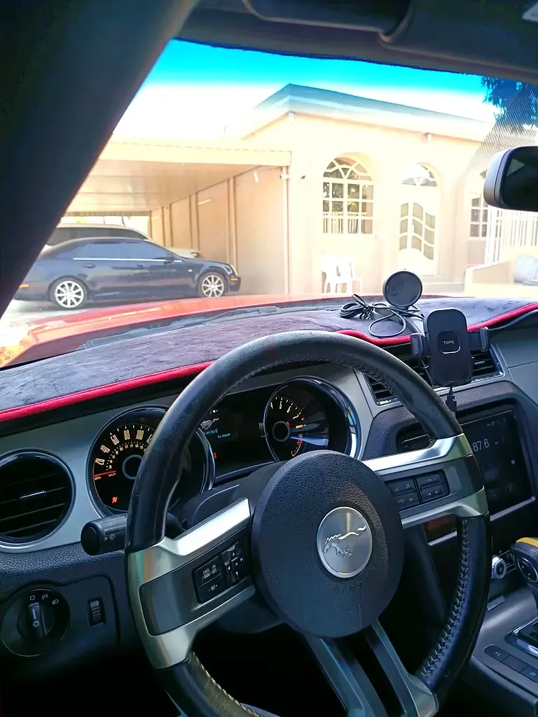 Ford Mustang 3.7 AT (305 hp) - 6