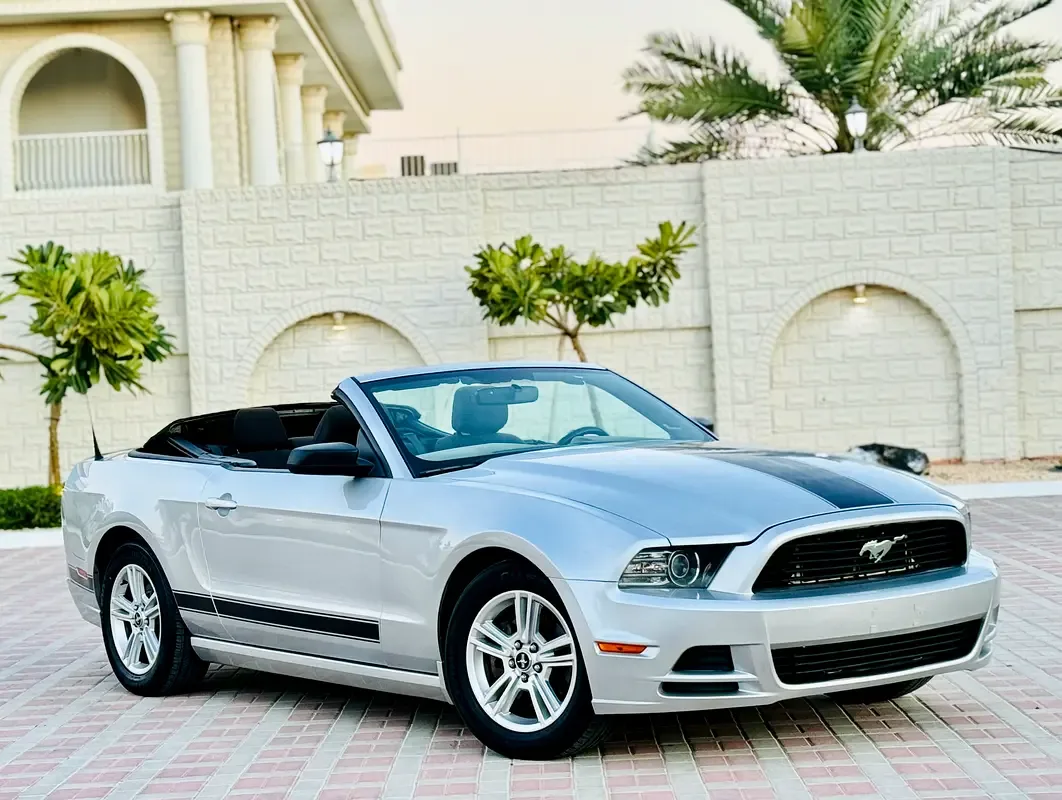 Ford Mustang 3.7 AT (305 hp) - 2