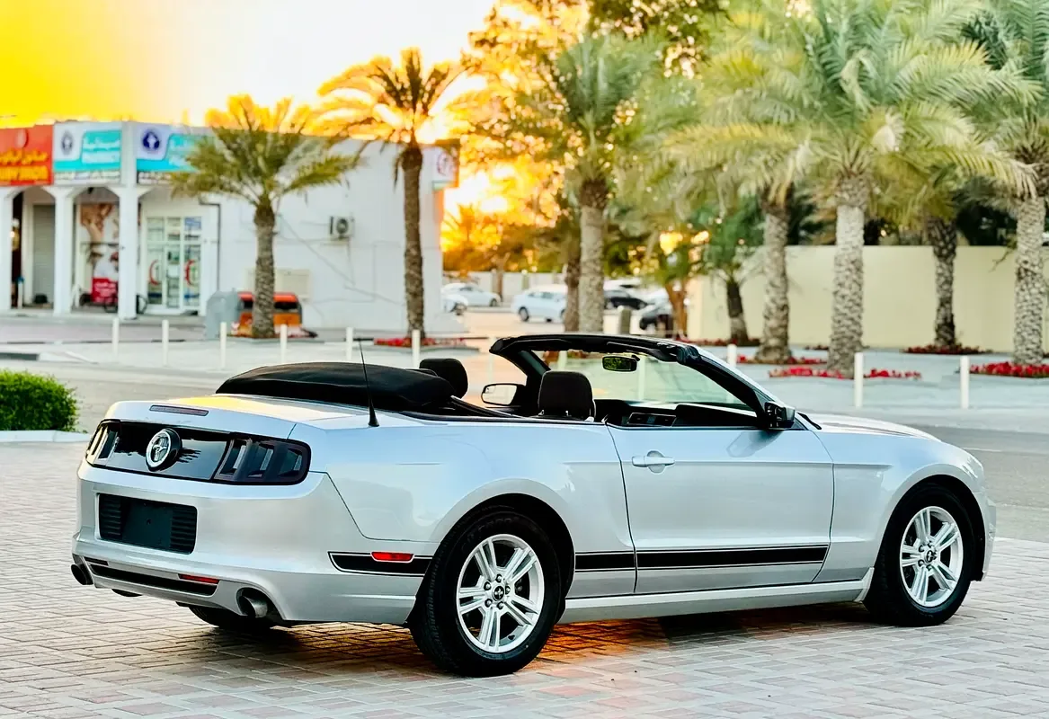 Ford Mustang 3.7 AT (305 hp) - 8