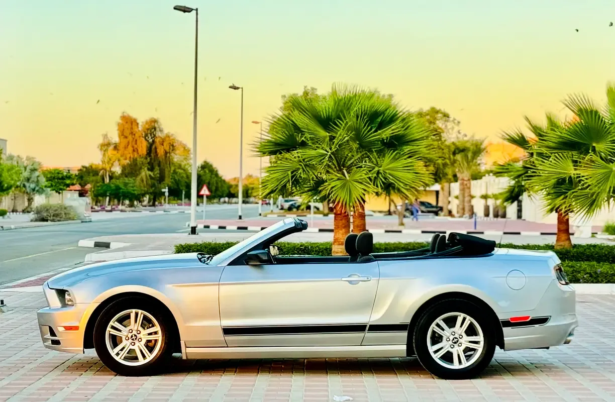 Ford Mustang 3.7 AT (305 hp) - 6