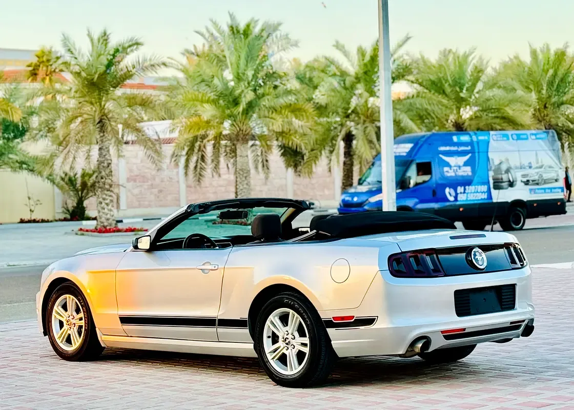 Ford Mustang 3.7 AT (305 hp) - 9