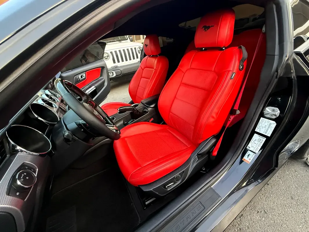 Ford Mustang 5.0 AT (441 hp) - 13