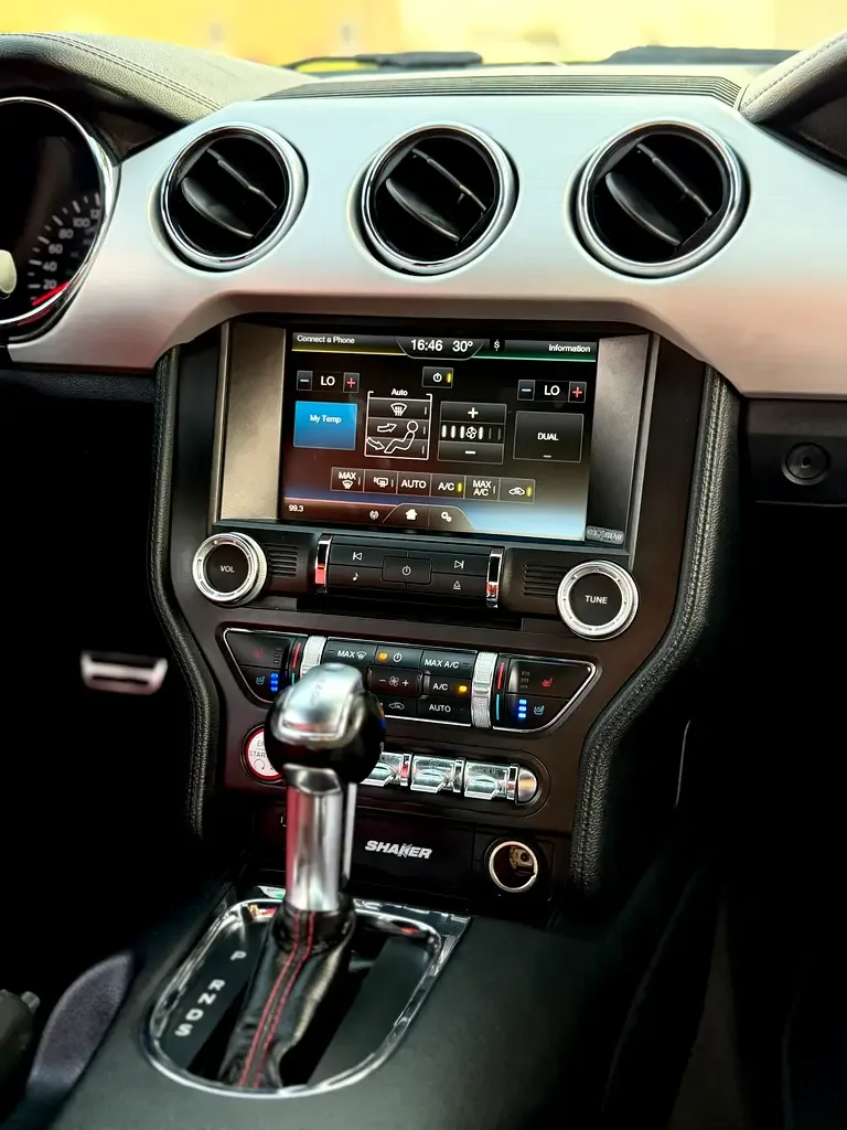 Ford Mustang 5.0 AT (441 حصان) - 15