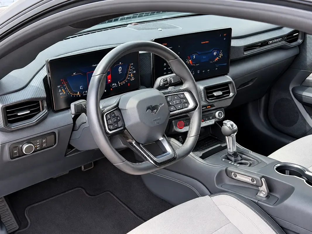 Ford Mustang 5.0 AT (453 حصان) - 3