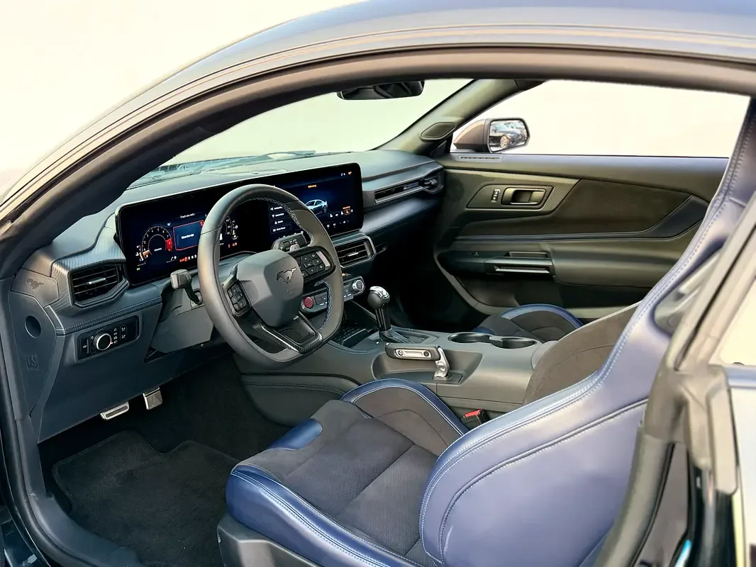 Ford Mustang 5.0 AT (500 حصان) - 15