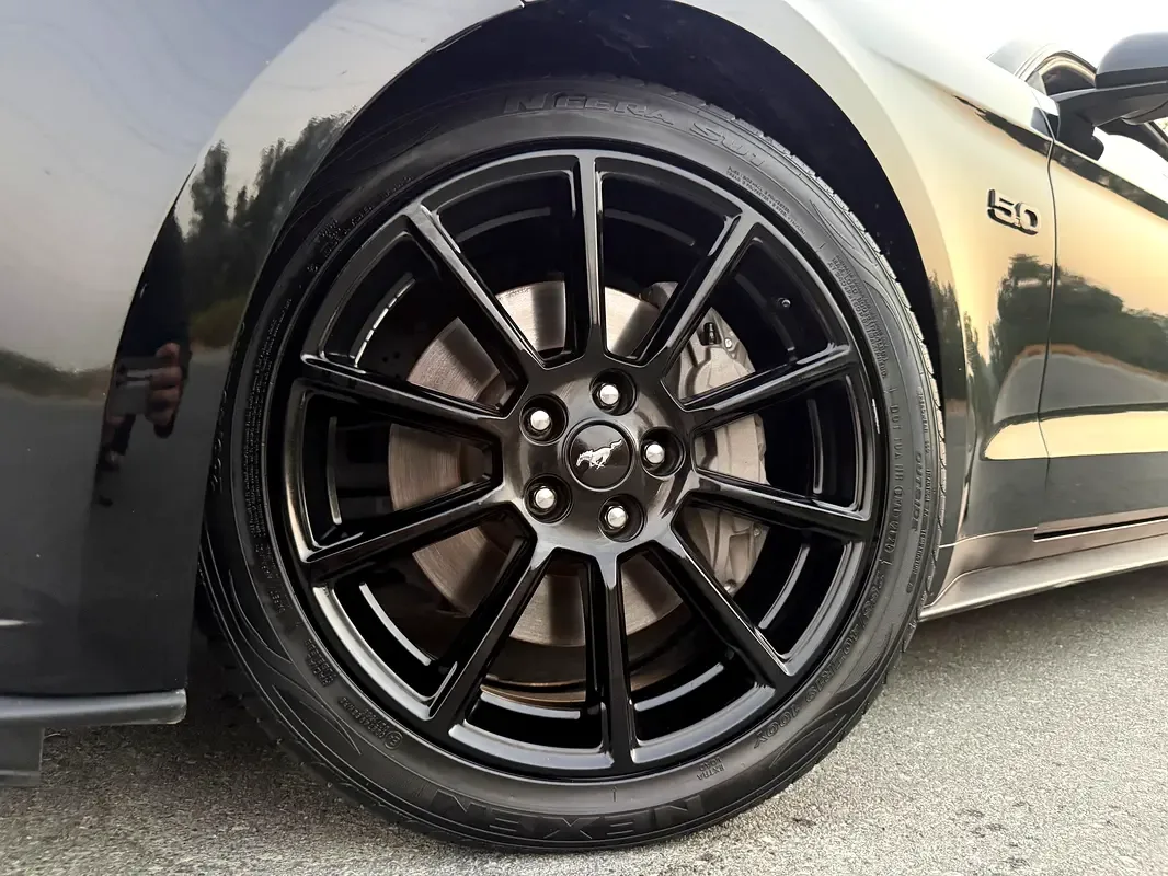 Ford Mustang 5.0 MT (441 حصان) - 10